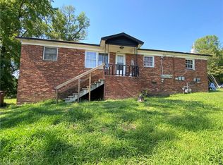 820 Mobile St #A-B, High Pt, NC 27260