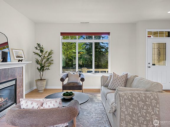 2nd image of 4716 Cordata Parkway