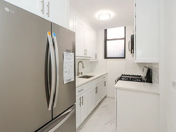 67-71 Yellowston Boulevard image 1 of 16