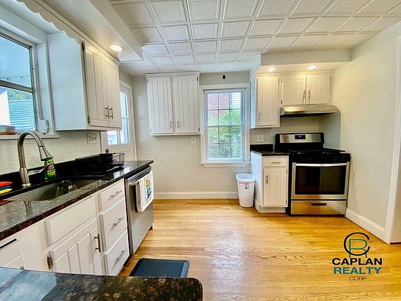 3rd image of 605 Fountain St #B