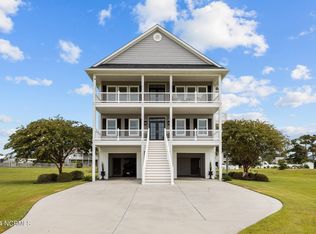 306 Lobinger Ct, Newport, NC 28570