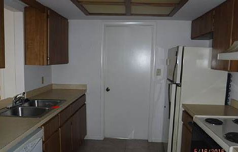 4th image of 102 Comanche St NW