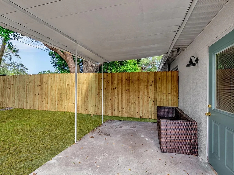988 Cedarwood Ave #2 — Photo 14