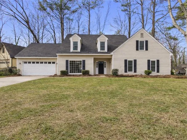 1400 Fieldgreen Overlook, Stone Mountain, GA 30088