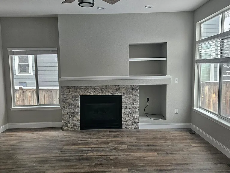 16055 Sequoia Dr — Photo 4