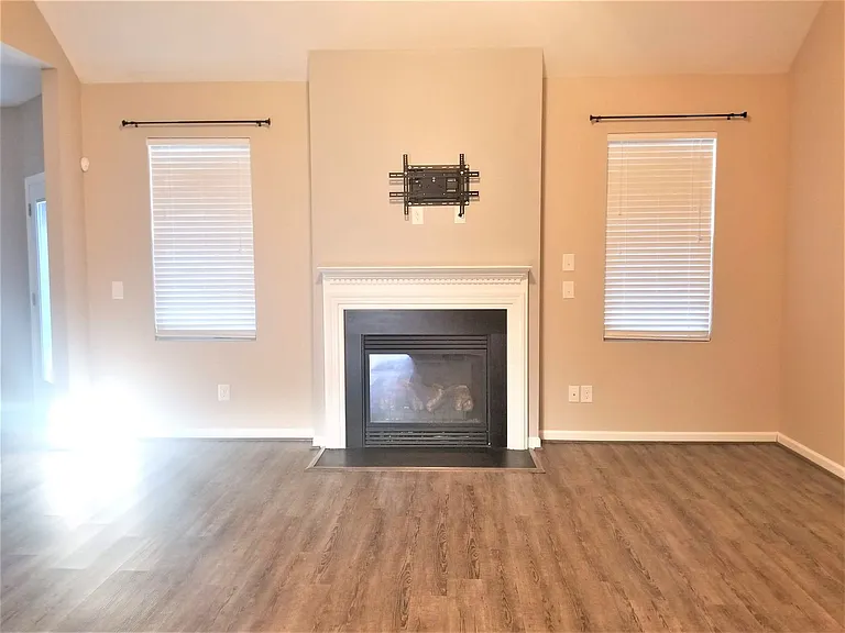 411 Cyrus Thompson Dr — Photo 19