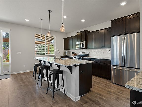 4th image of 8001 NE 172 Avenue