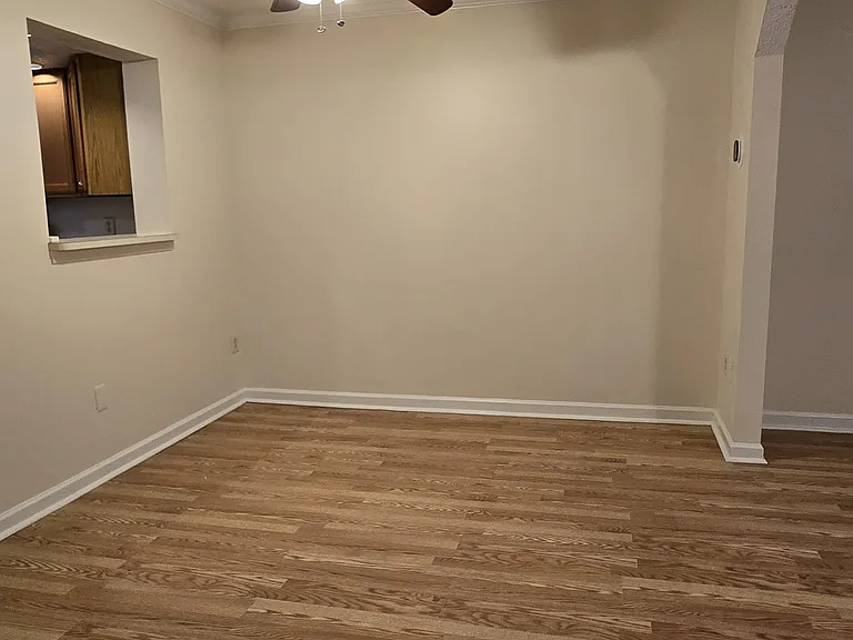 11 Fencerow Ct — Photo 10