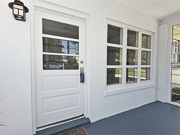 4th image of 712 Langston Ct