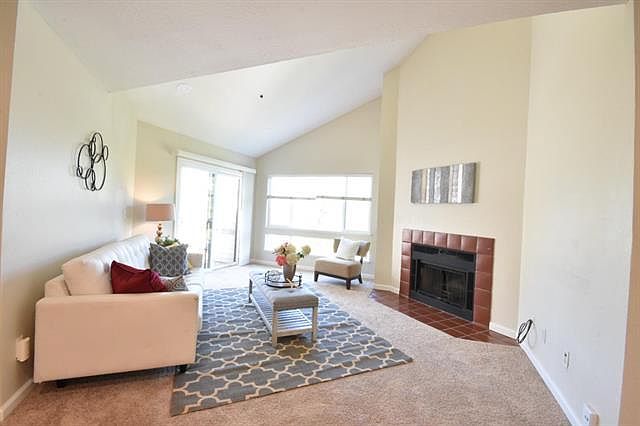 1st image of 1271 Poplar Ave APT 408
