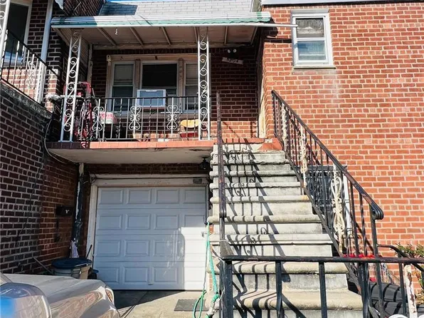 52-04 69th Street, Maspeth, NY 11378