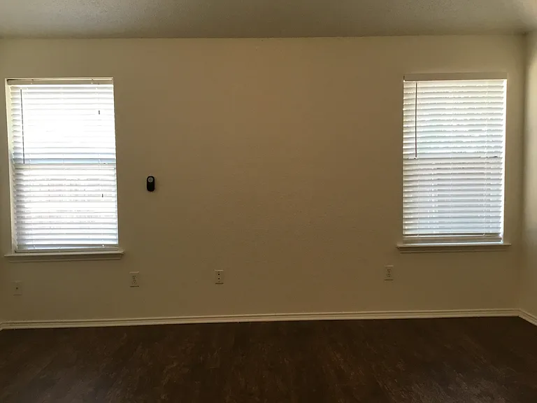 8400 Beaufort Ct — Photo 8