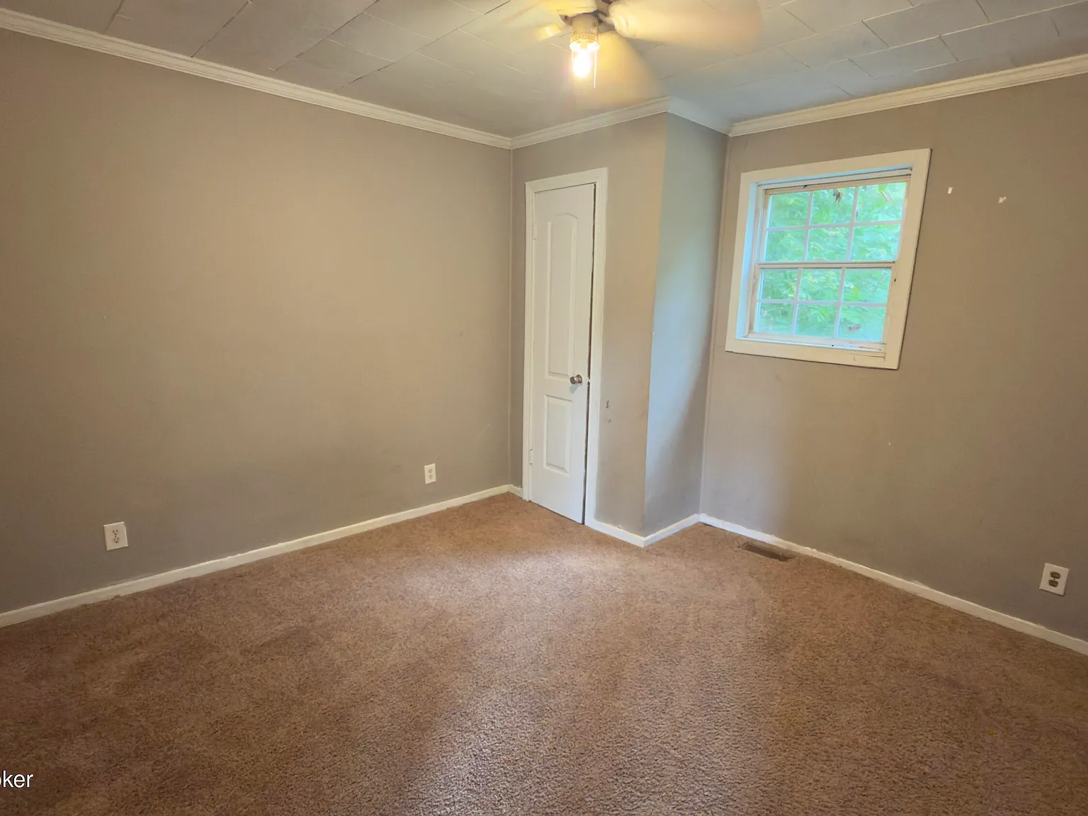 2 bed, 1.0 bath, 792 sqft, $800 — Photo 4
