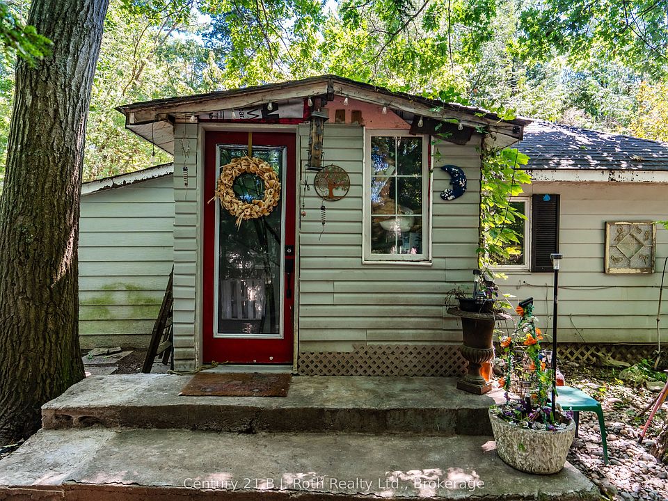1st image of 307 Tiny Beaches Rd S