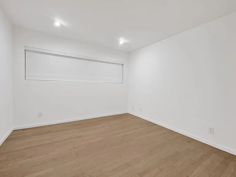1147 N Clark St #206 — Photo 19
