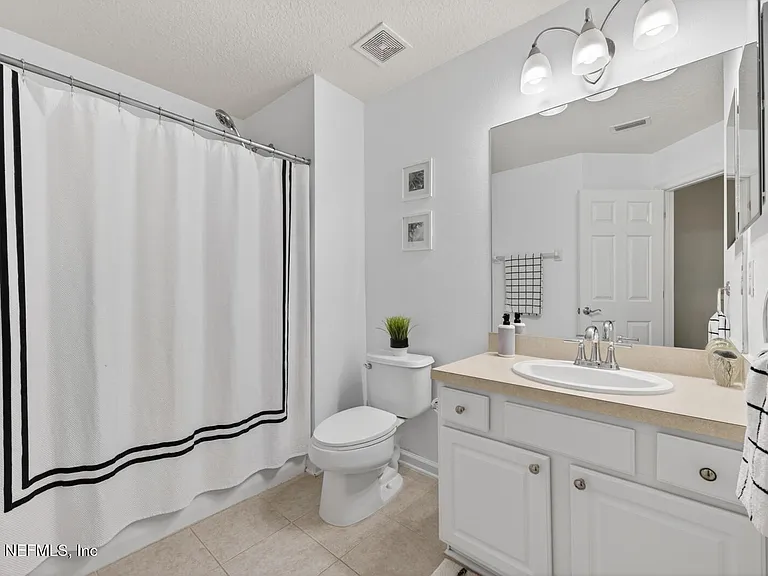 4166 Highwood Dr — Photo 26