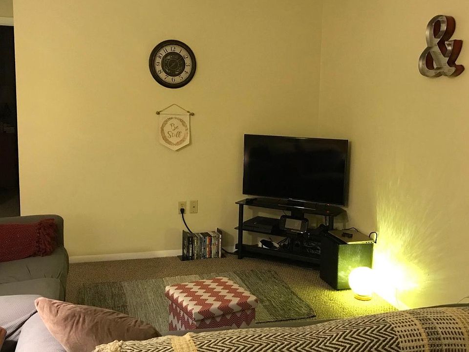 1st image of 559 Galen Dr APT 2