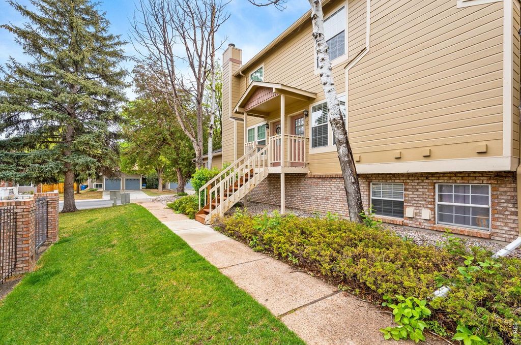 1813 Belmar Dr #B-2