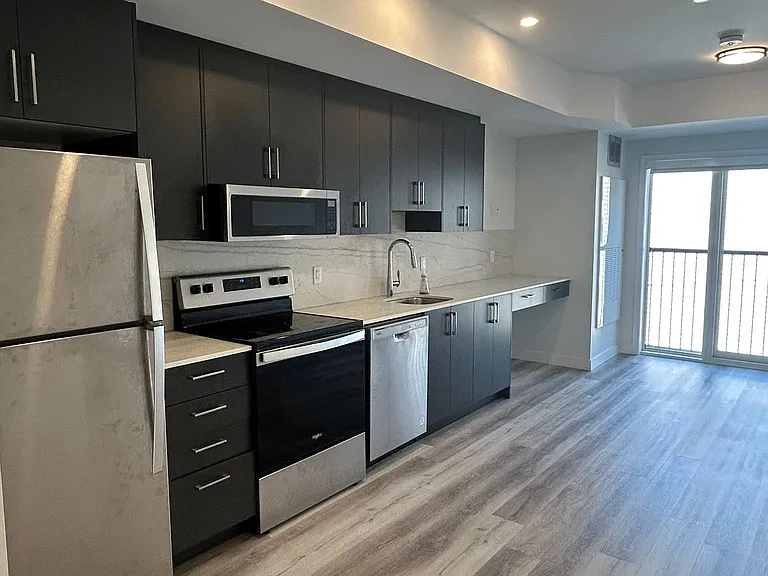 177 Armstrong St #304 — Photo 38