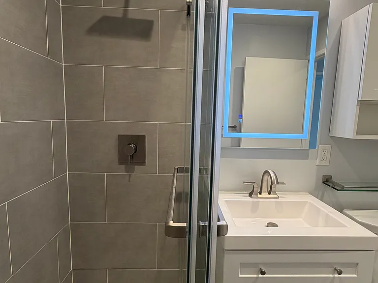 1817 California St #208 — Photo 12