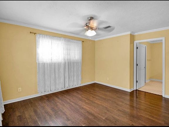5th image of 11219 Tall Timbers Dr #1