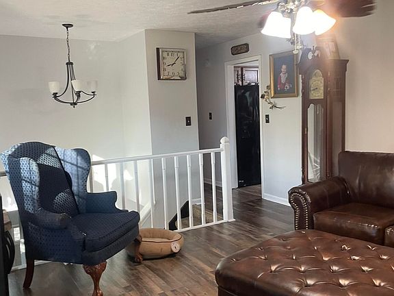 4th image of 3611 Baymeadow Dr