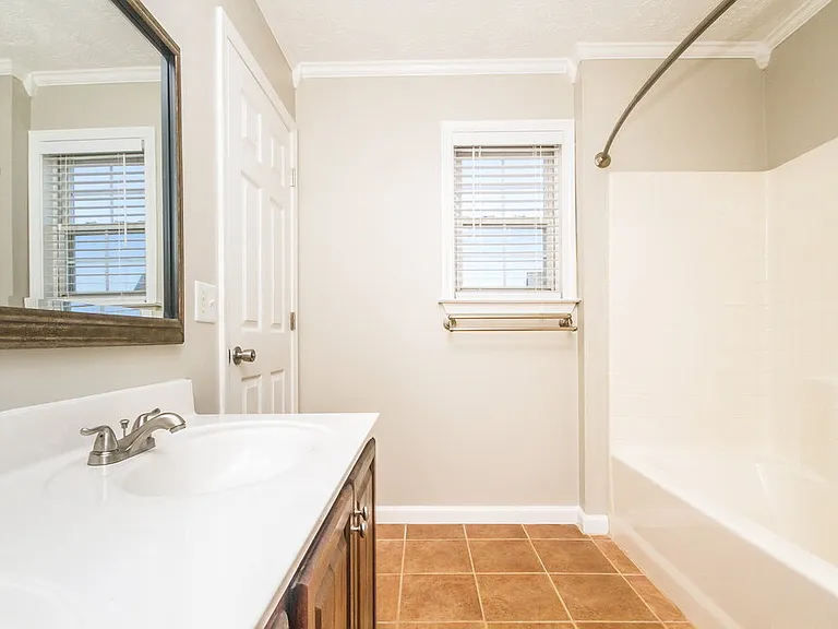1238 Cason Trl — Photo 12