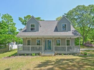 2 Mayflower Ave, Wareham, MA 02571