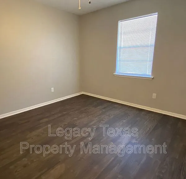 1302 Berry Dr #B — Photo 23
