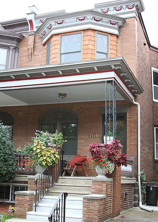 1st image of 4944 Larchwood Ave