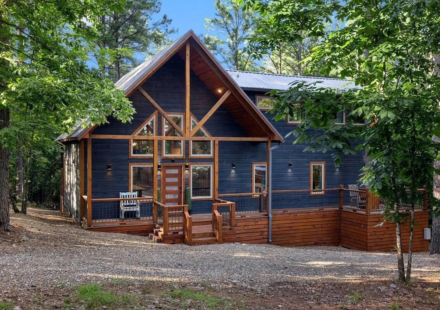 Broken Bow Cabin w/ Private Hot Tub — Photo 1