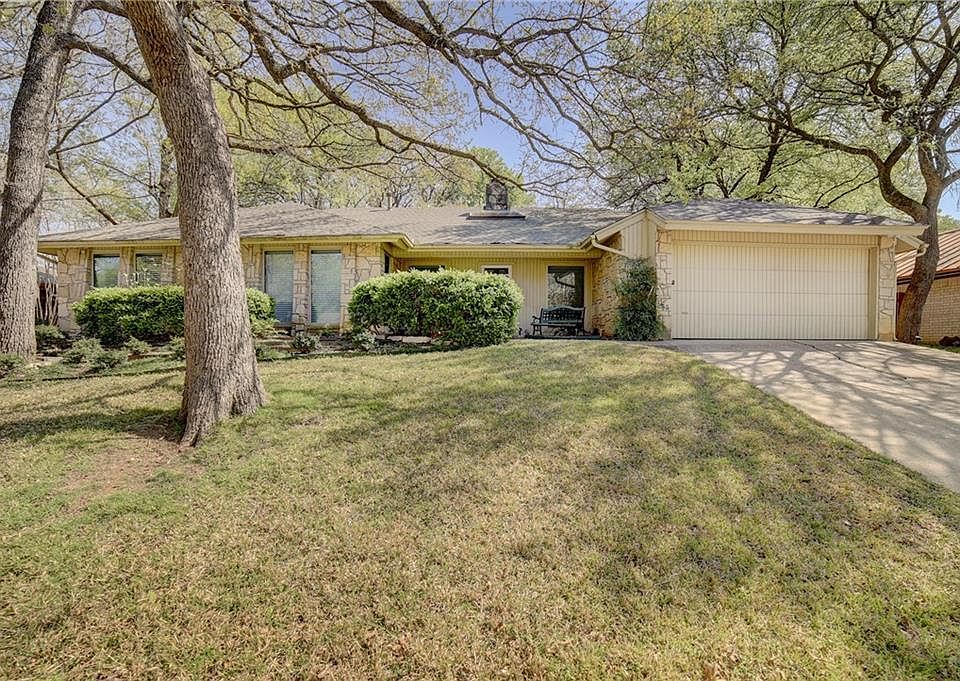 1st image of 4717 Hidden Oaks Ln