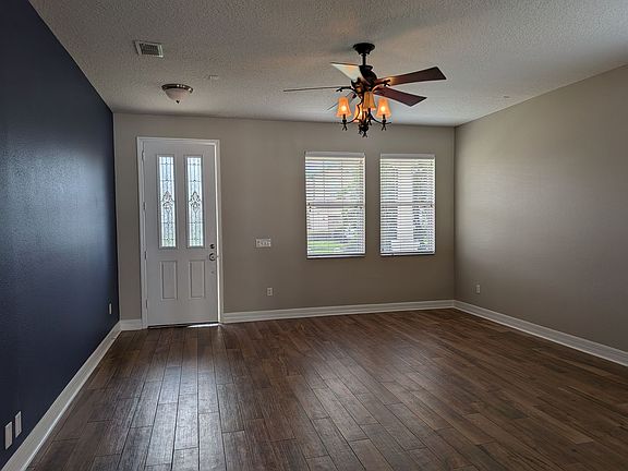 5th image of 539 First Cape Coral Dr