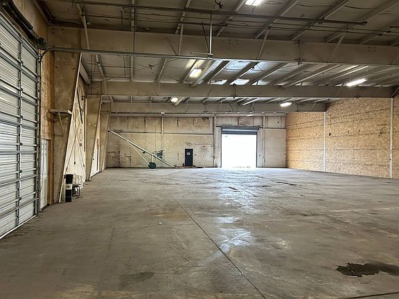 2nd image of 320 Snow Mountain Ave