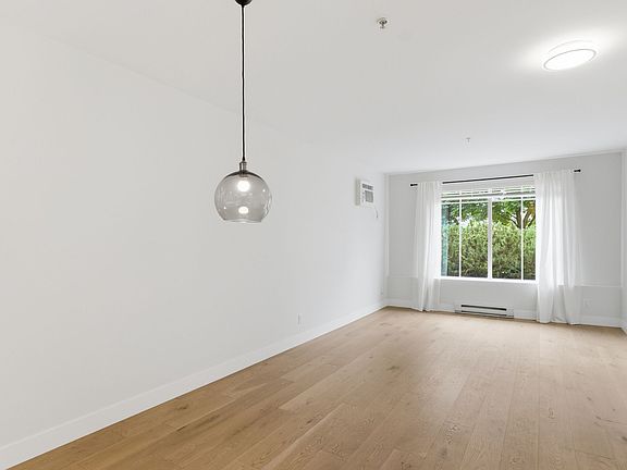5th image of 3739 Casorso Rd Unit 108