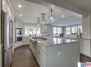 9200 Hillcrest Trail, Lincoln, NE 68520