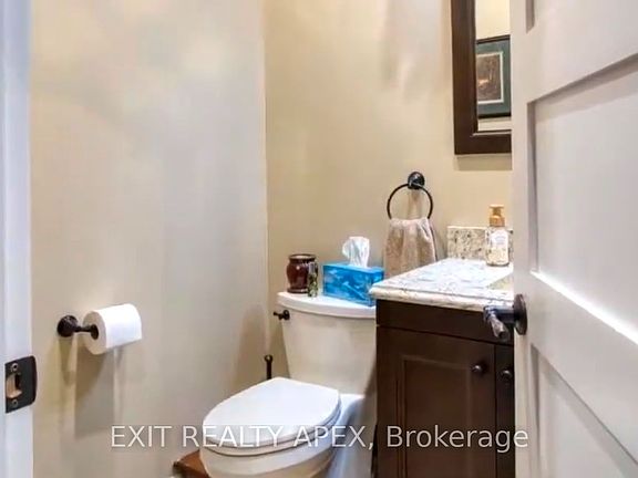 4th image of 1225 Riverside Dr E #1602