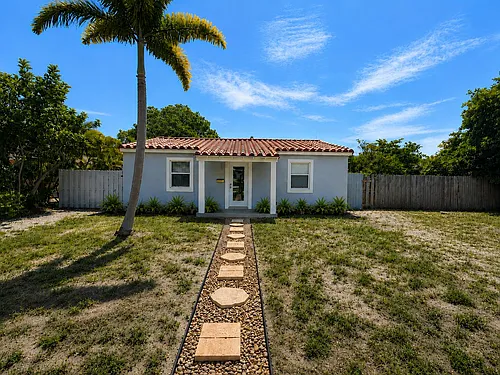 1508 NW 1st Ave Photo 1