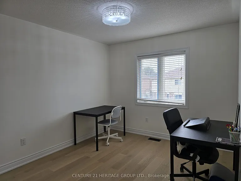 37 Luisa St — Photo 18