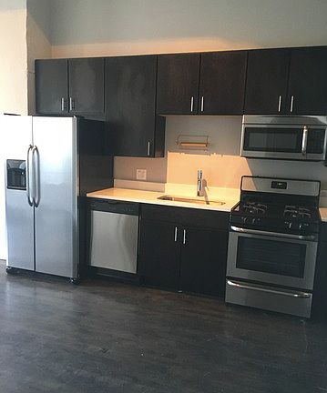 2nd image of 1282 N Milwaukee Ave #4