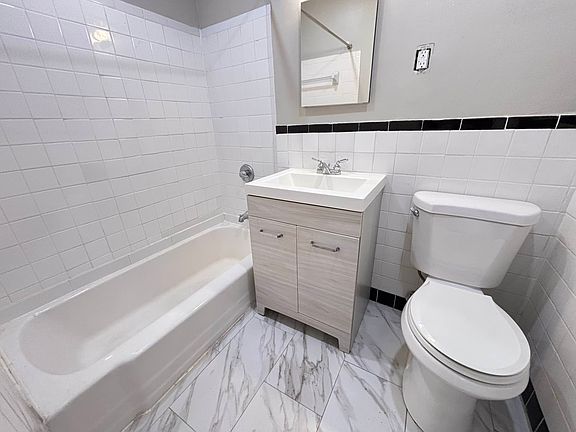 4th image of 1130 Stadium Ave APT 2J