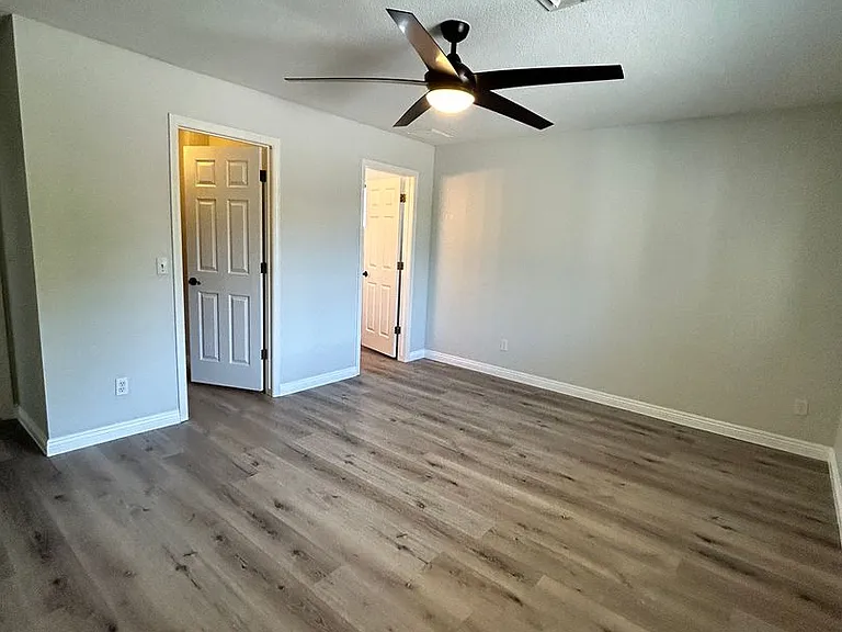 2910 Yuma Dr — Photo 16