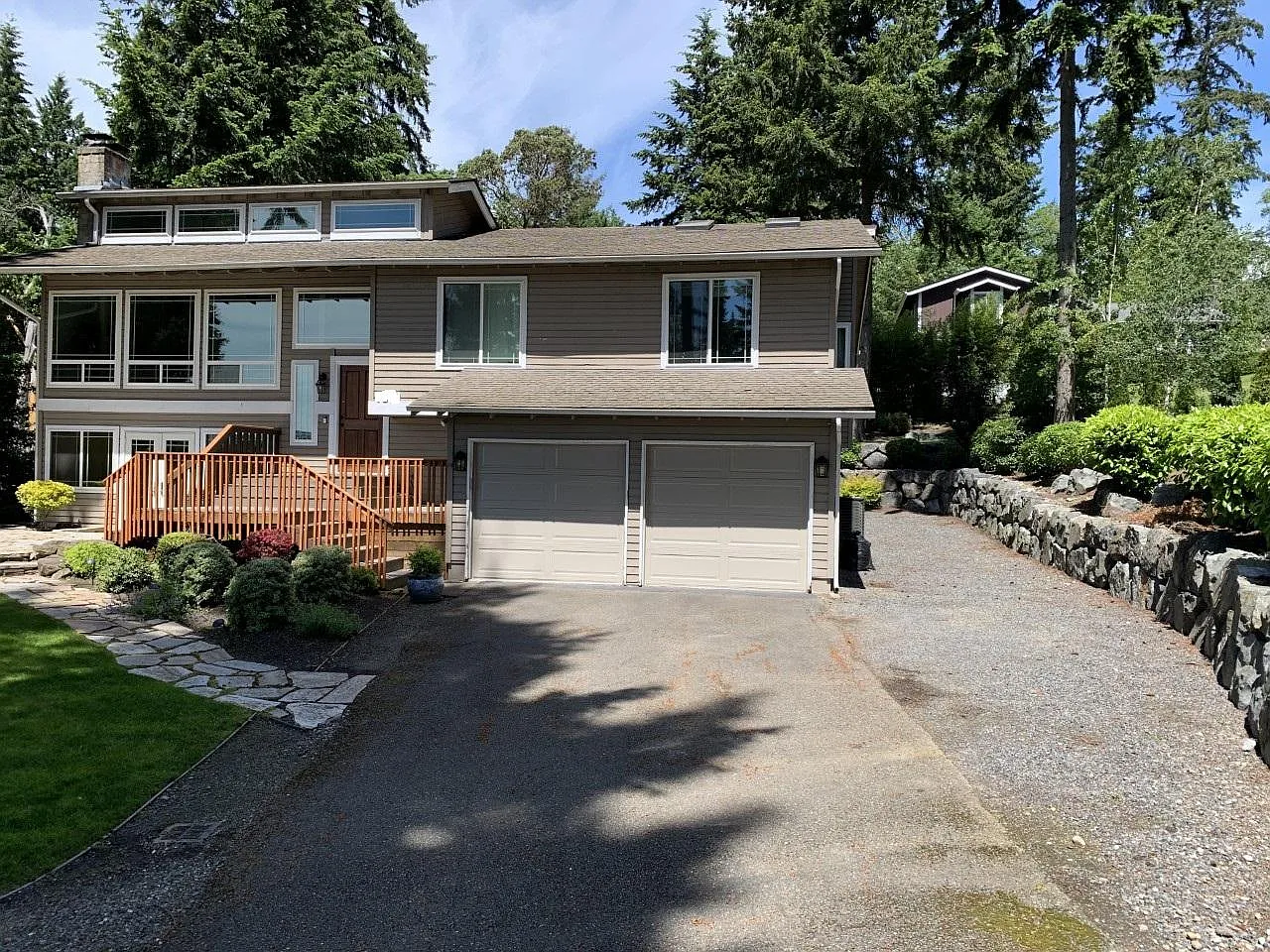 NE 112th St, Kirkland — Photo 3