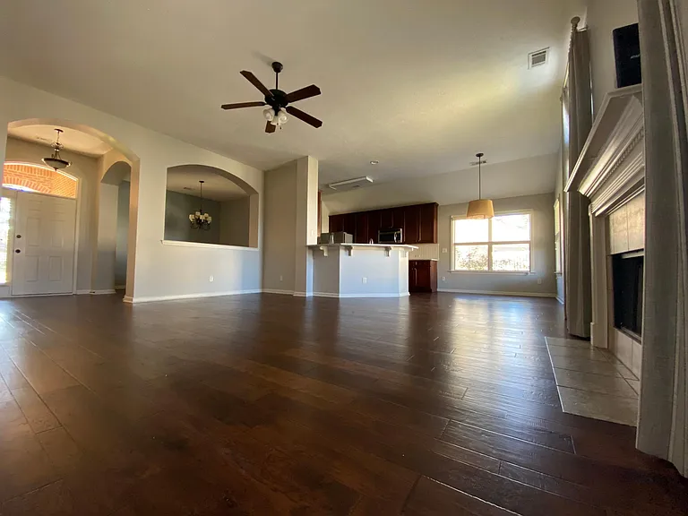 9761 Silver Bell Ct — Photo 14