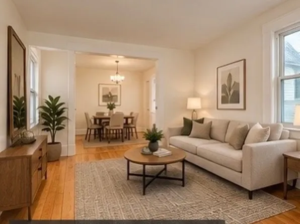 100 High St APT 1, Taunton, MA 02780