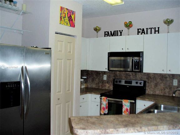 5th image of 7907 Tuscany Dr