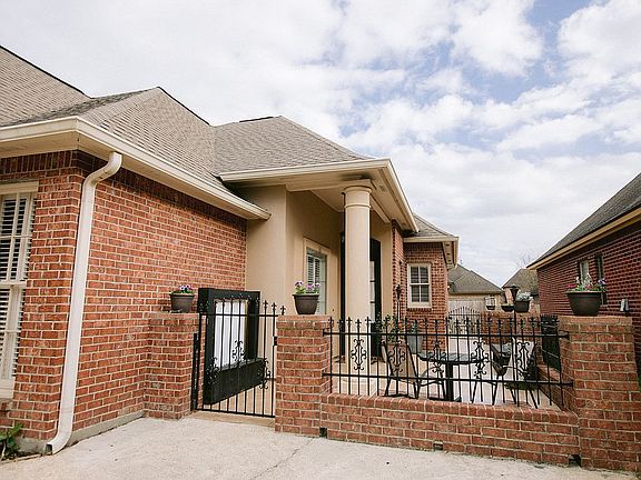 2nd image of 36299 E Pine Grove Ct