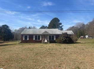1642 Flat Rock Rd, Starr, SC 29684
