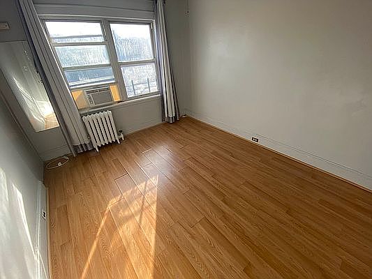 4th image of 28-12 21st Ave #3D