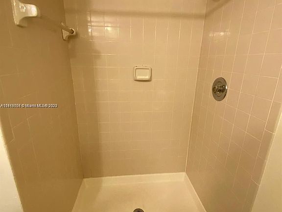 2nd image of 862 NE 209th St APT 101-39